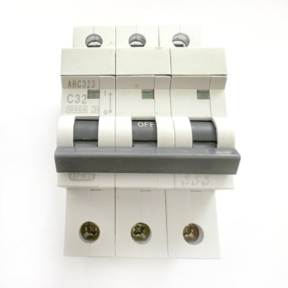 MEM MCH332 AHC323 C32 32A 32 Amp 3 Pole Phase MCB Circuit Breaker Type C